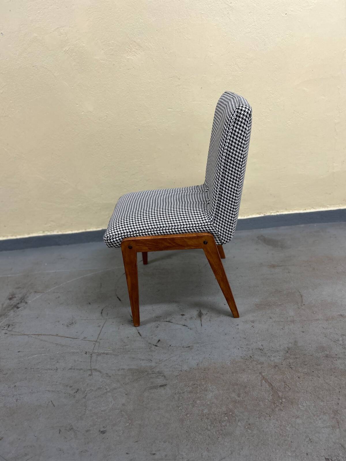 Model 200-125 Aga Lounge Chair, 1970s,