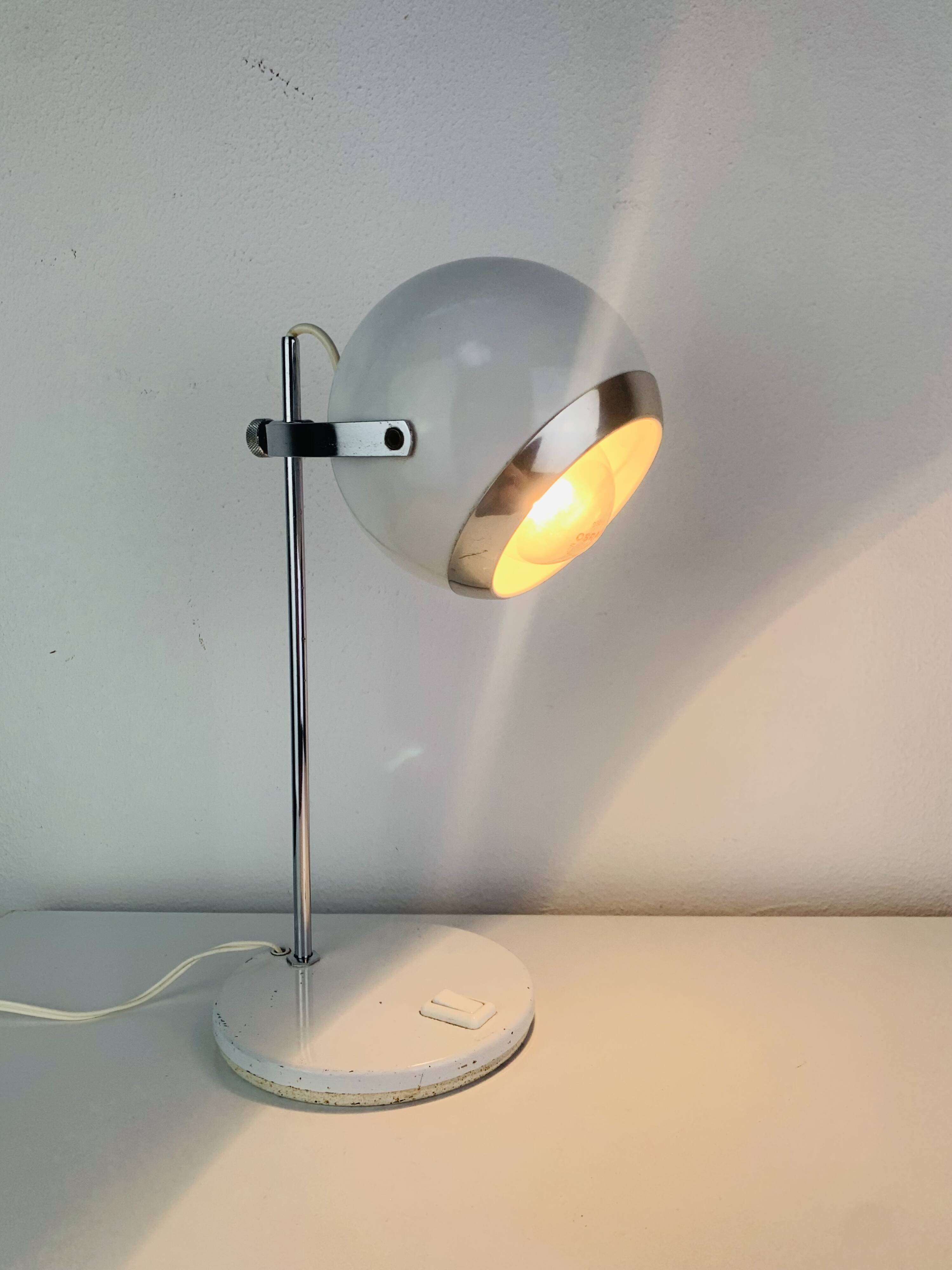 White Space Age eyeball desk lamp, 1970s