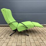 Tecno P40 lounge by Osvaldo Borsani 1st edition, terug in new state!