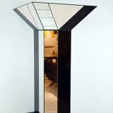 Mirror lamp and plexiglass