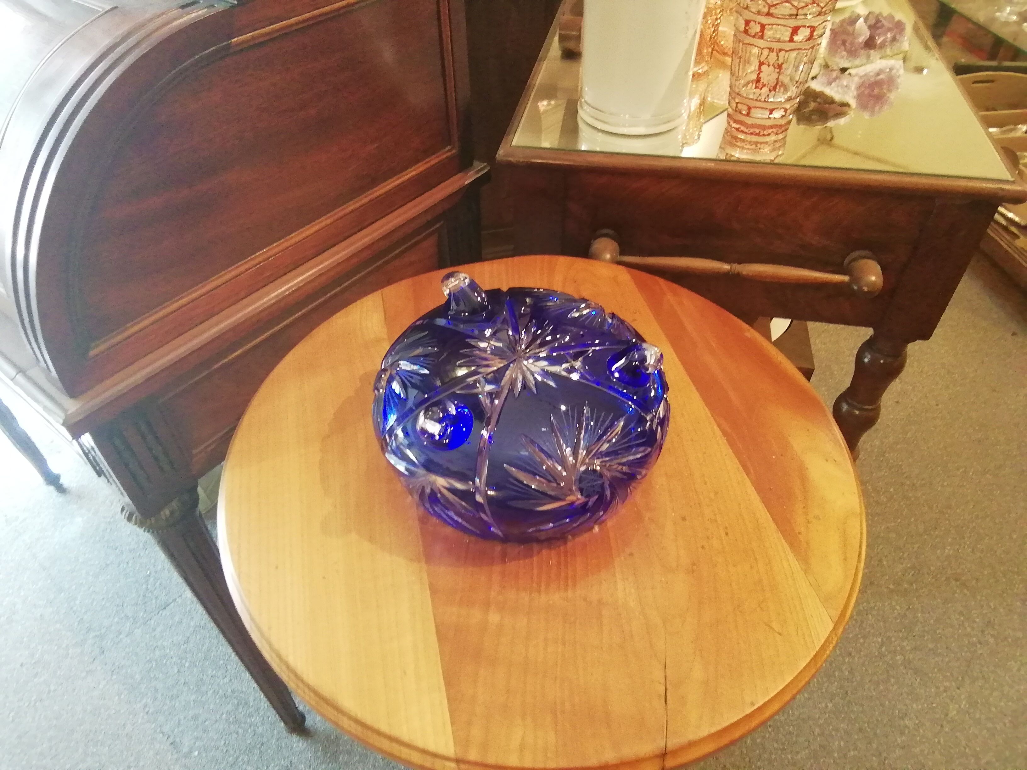 Bowl in blue crystal