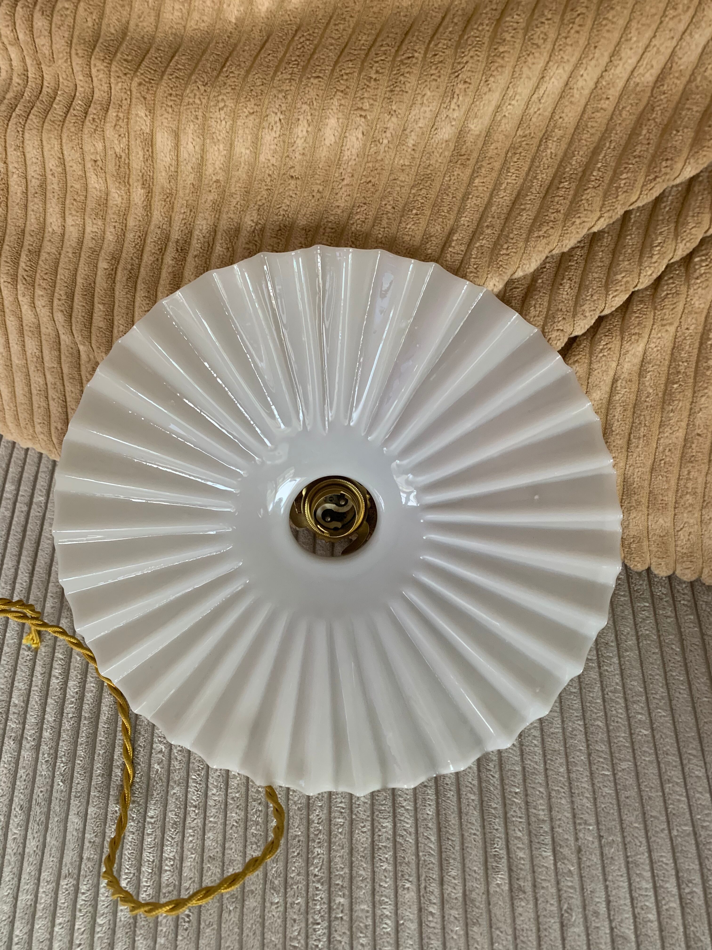 Vintage white pleated opaline pendant lamp
