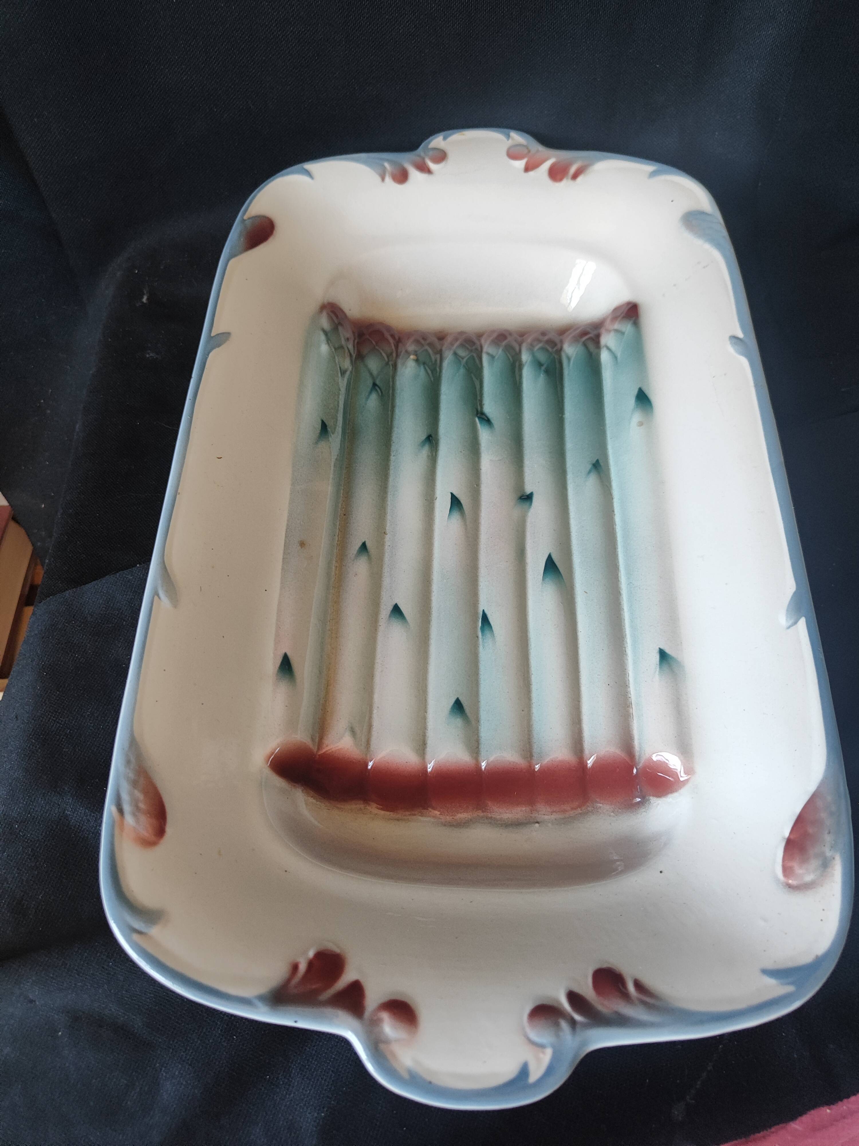 1960 Digoin France Large asparagus dish