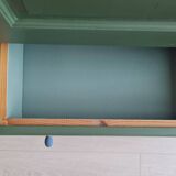 Renovated green bonnet maker
