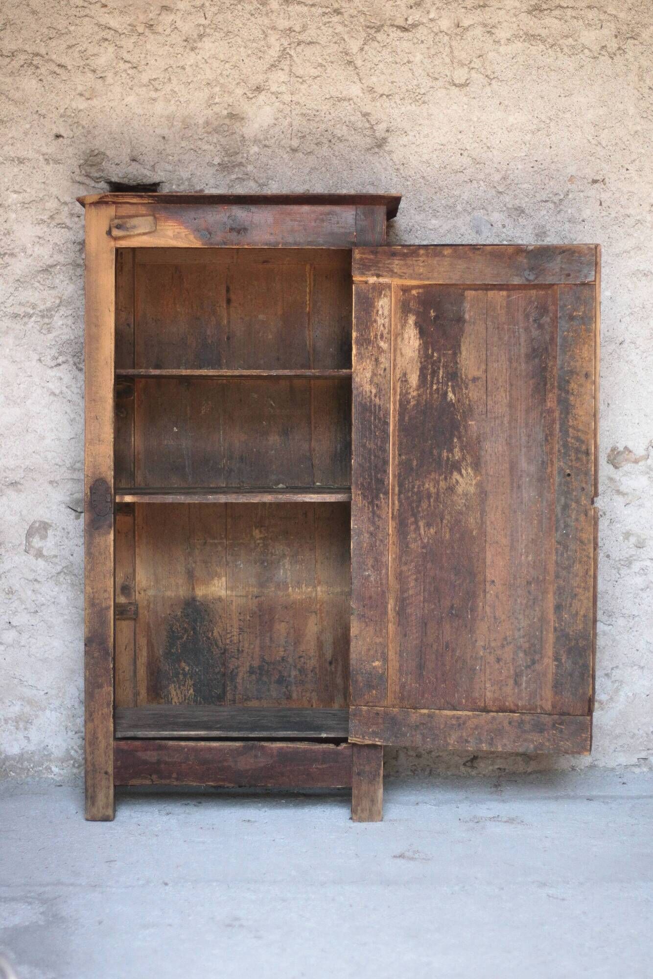 Antique wooden cabinet with 1 door, storage unit, bonnetière, kitchen furniture.