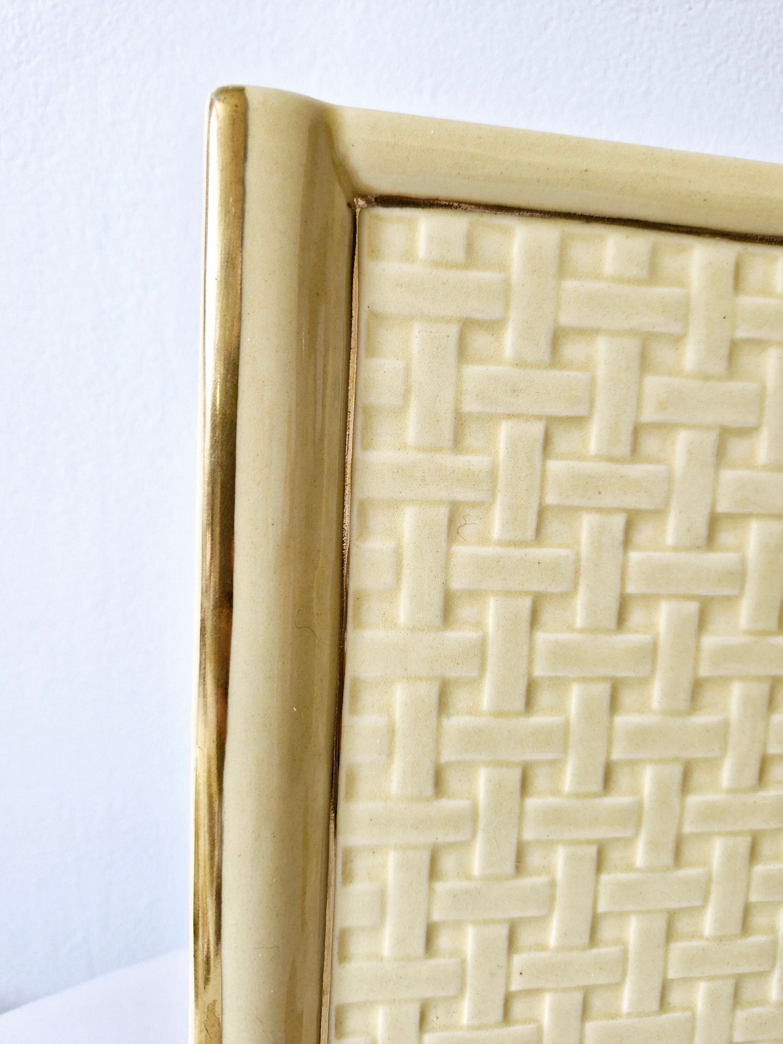 Plateau Poët Laval 1950s yellow straw ceramic with woven patterns.