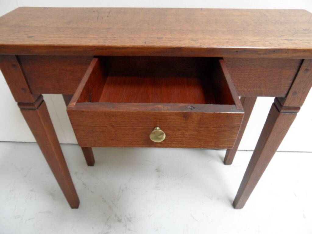 Antique oak sidetable