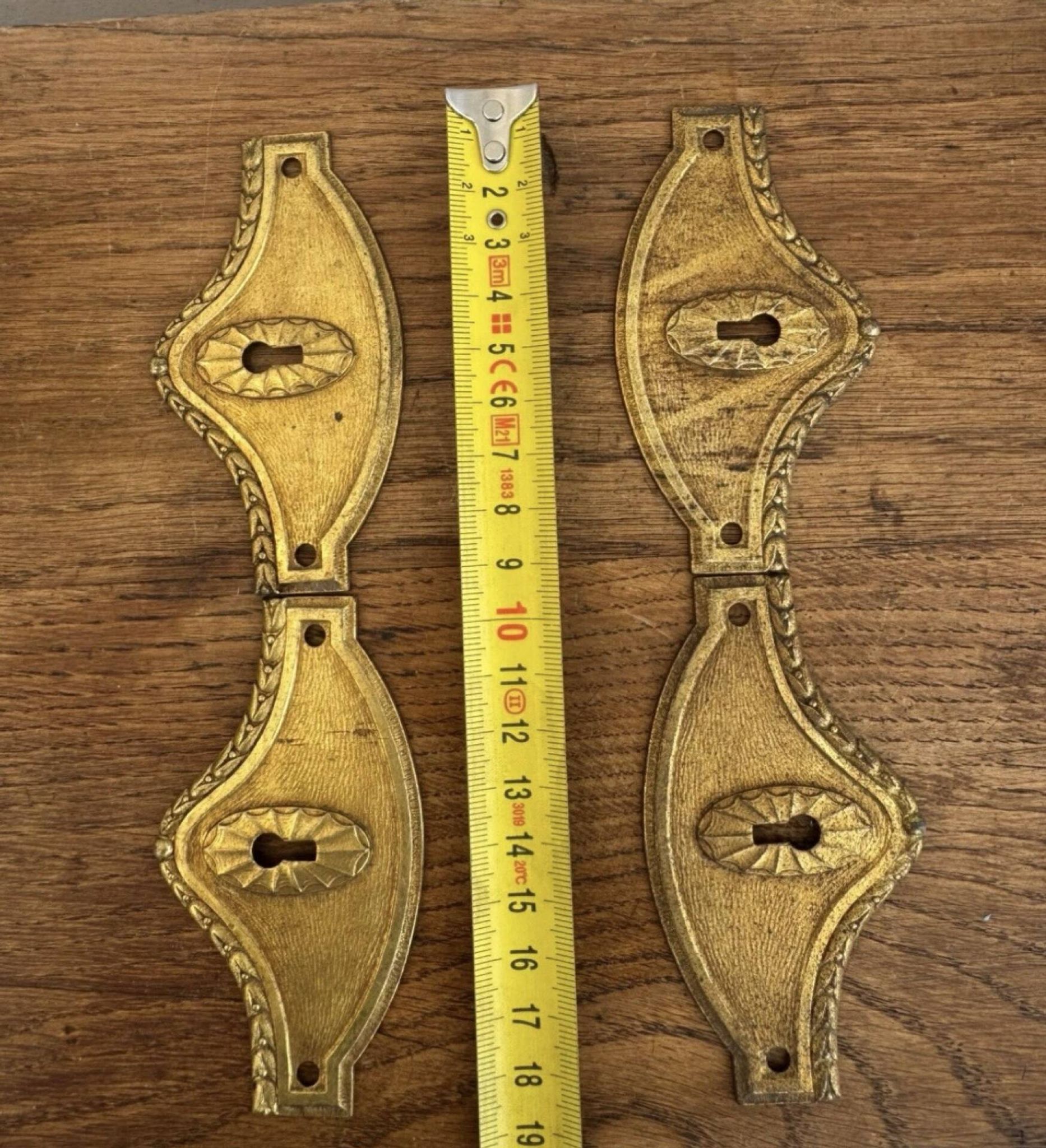 4 antique bronze/gilded brass lock plates Louis XV furniture Na