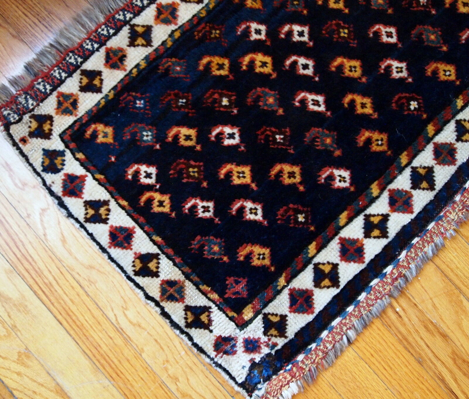 Ancient  carpet Persian Luri 58cm x 91cm 1890 s