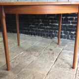 Vintage dining expandable room table
