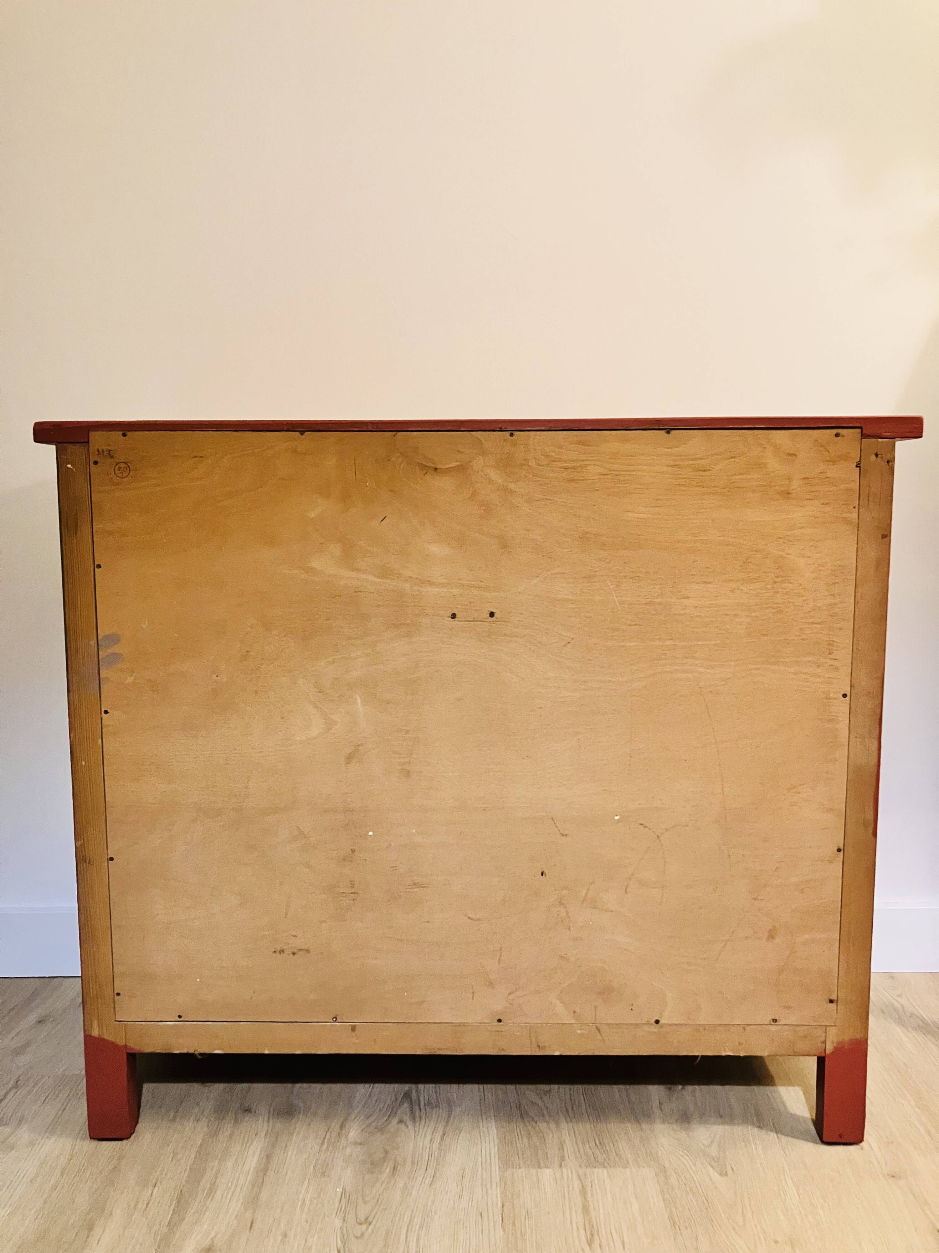 Solid pine chest of drawers