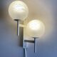 Applique murale double globe Mid-Century Modern en verre opalin craquelé, Suisse 1960s
