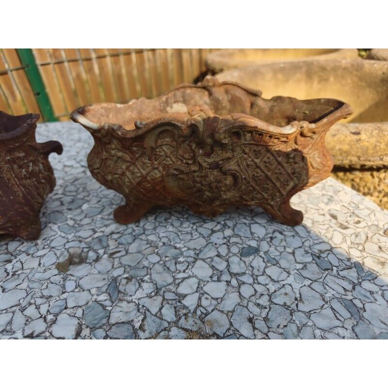 4 cast iron planters from 1900 in Charleville - Mézières