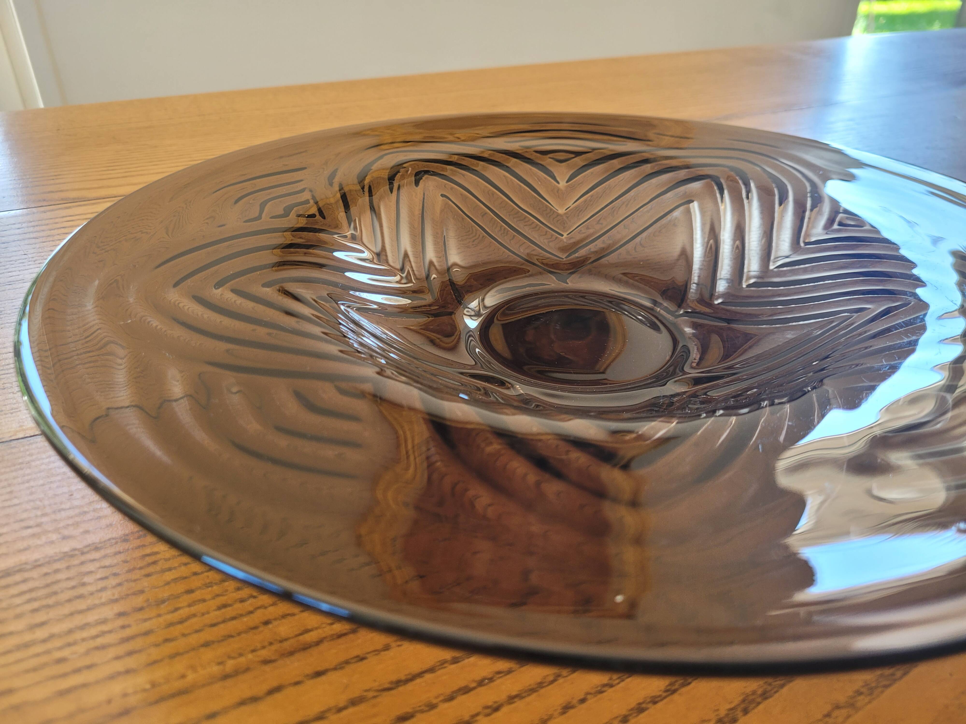 Grande coupe à fruit/centre de table Art déco en verre fumé