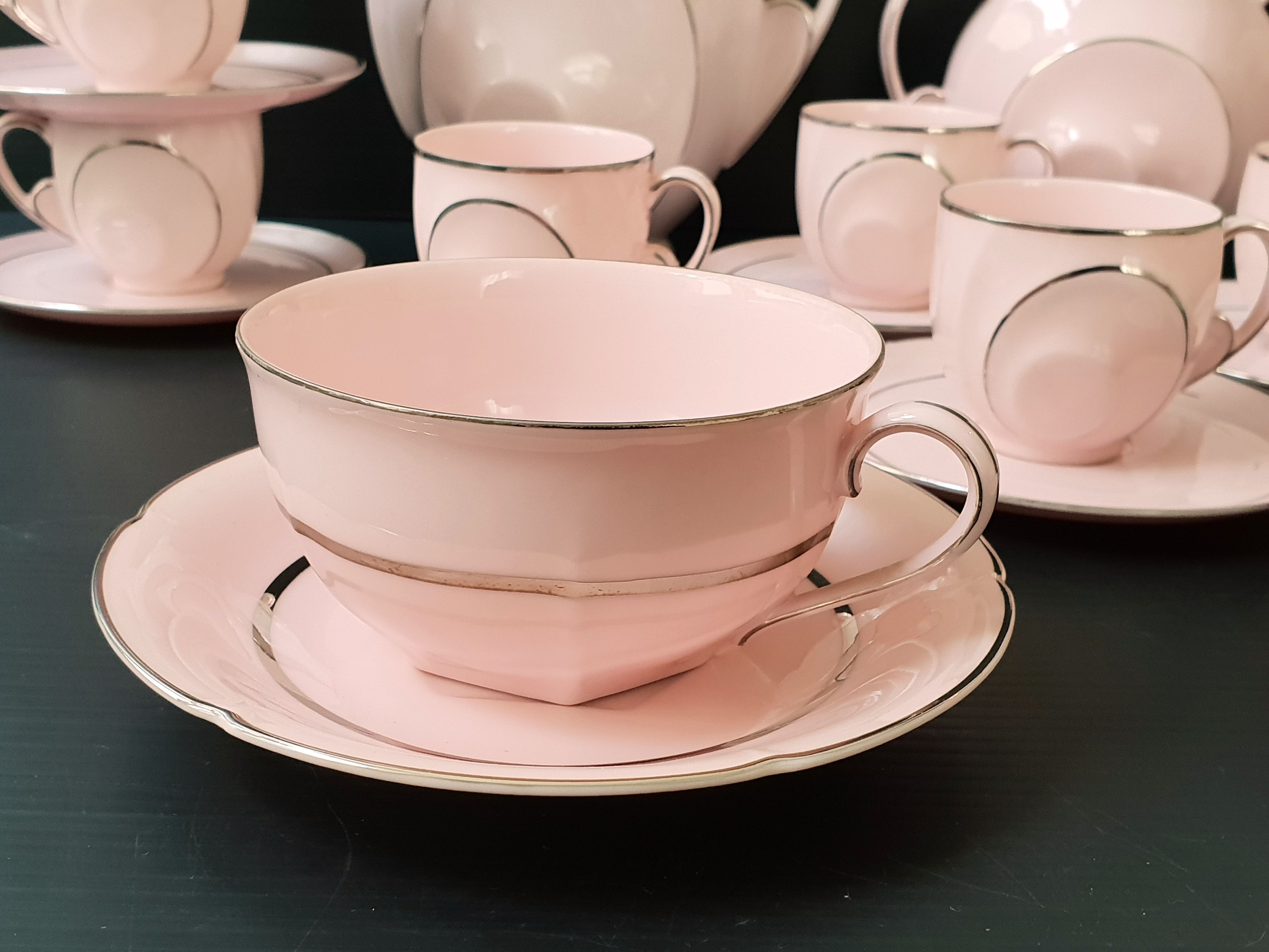 Service - coffee - lunch Epiag art deco