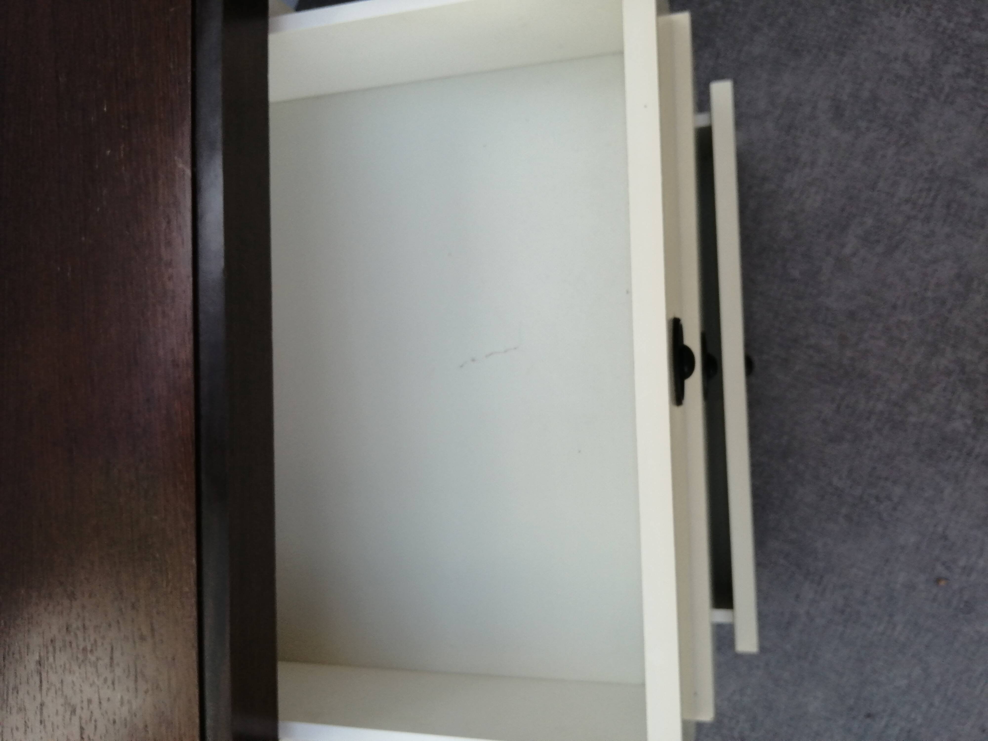 Vintage 3-drawer bedside table in wood and vintage veneer 1970