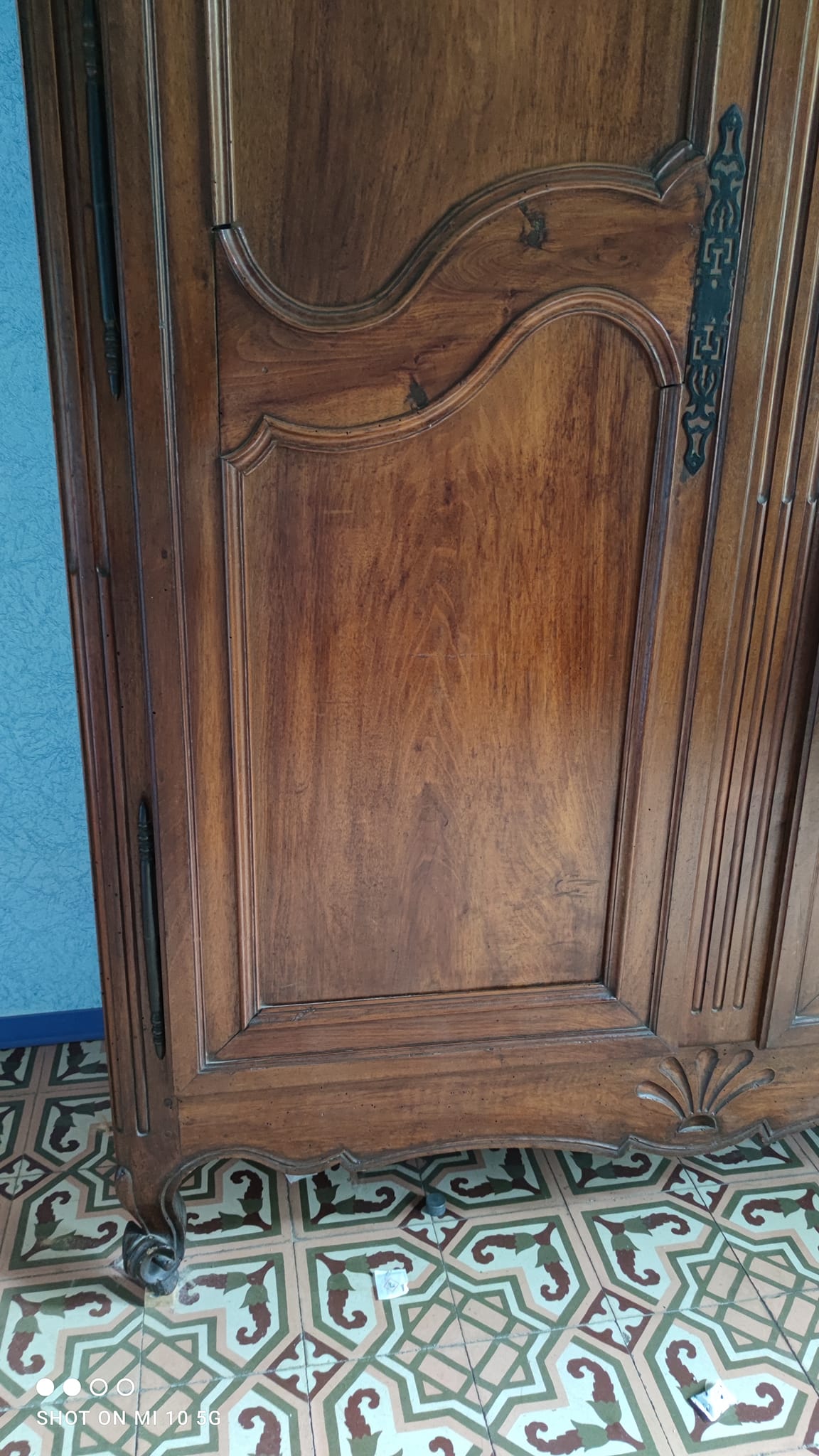 Large Louis XV style gendarme's hat-shaped wardrobe