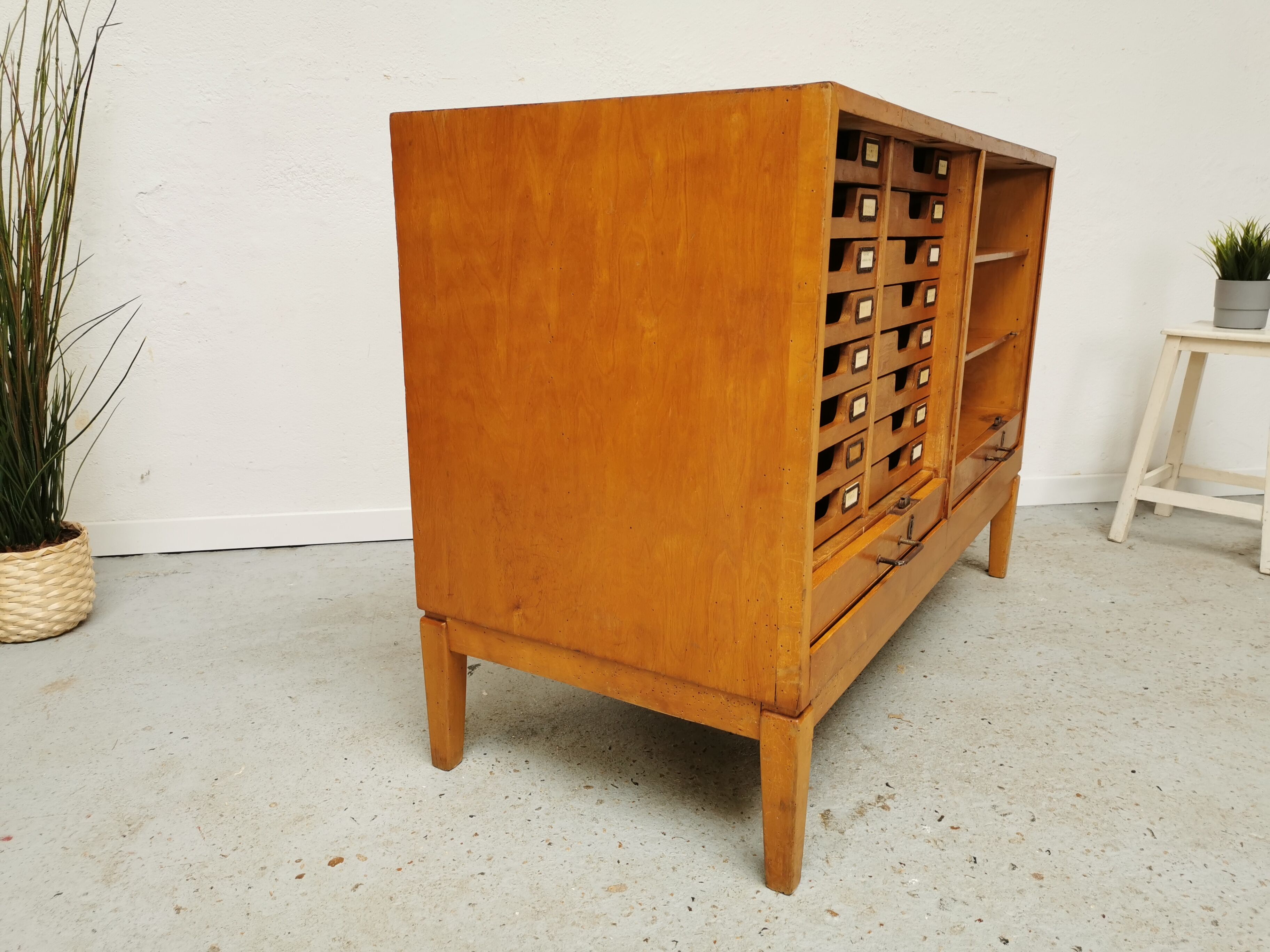 Scandinavian curtain binder NK 1948