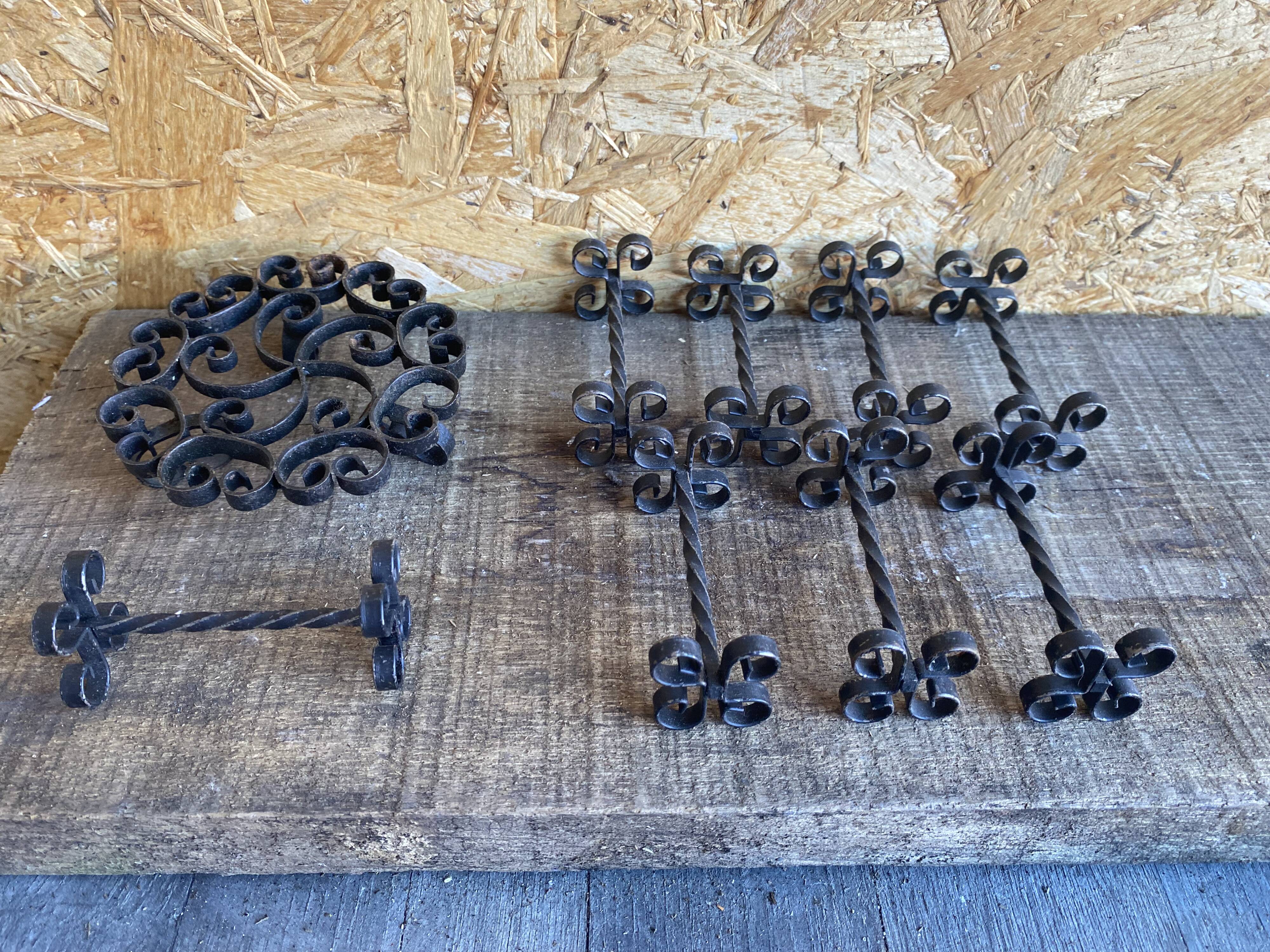 Service Table Table Mat + 8 Antique Black Wrought Iron Knife Holders