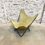 Chaise papillon vintage en cuir de daim vert, années 1970