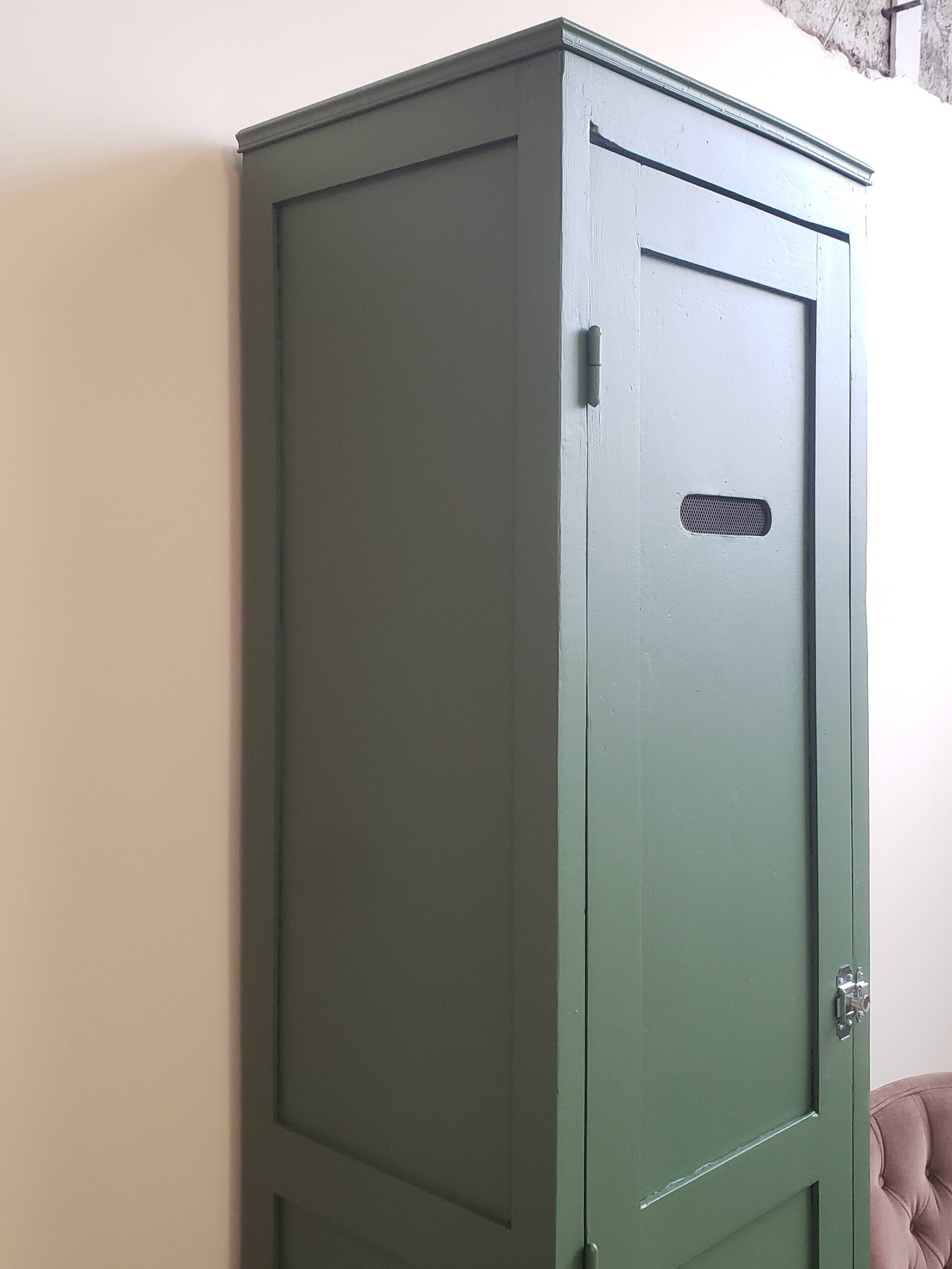 Armoire vestiaire vintage