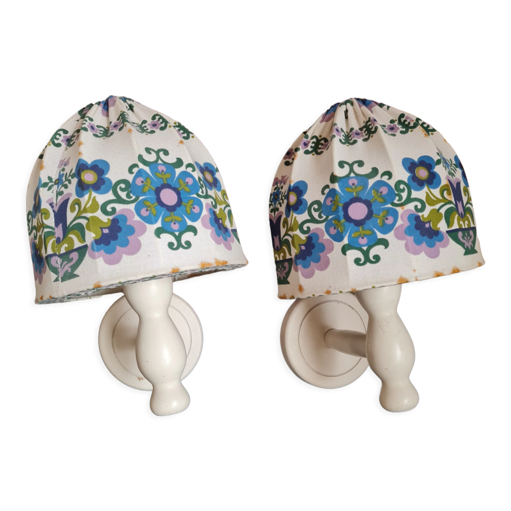 Pair of retro wall lamps