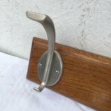 Coat rack with 3 aluminum hooks