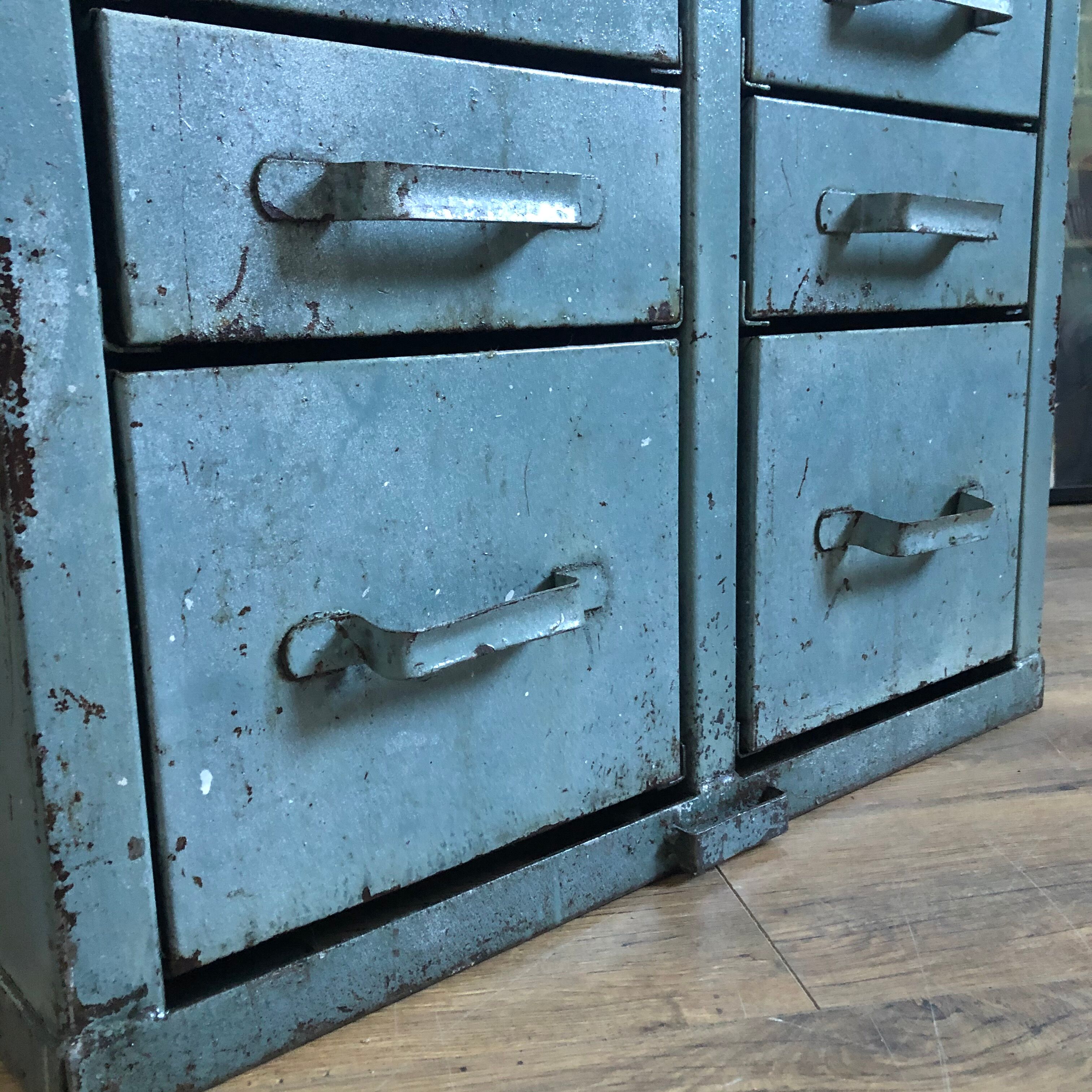 Workshop furniture with drawers, metal and wood