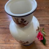 Japanese-style vase