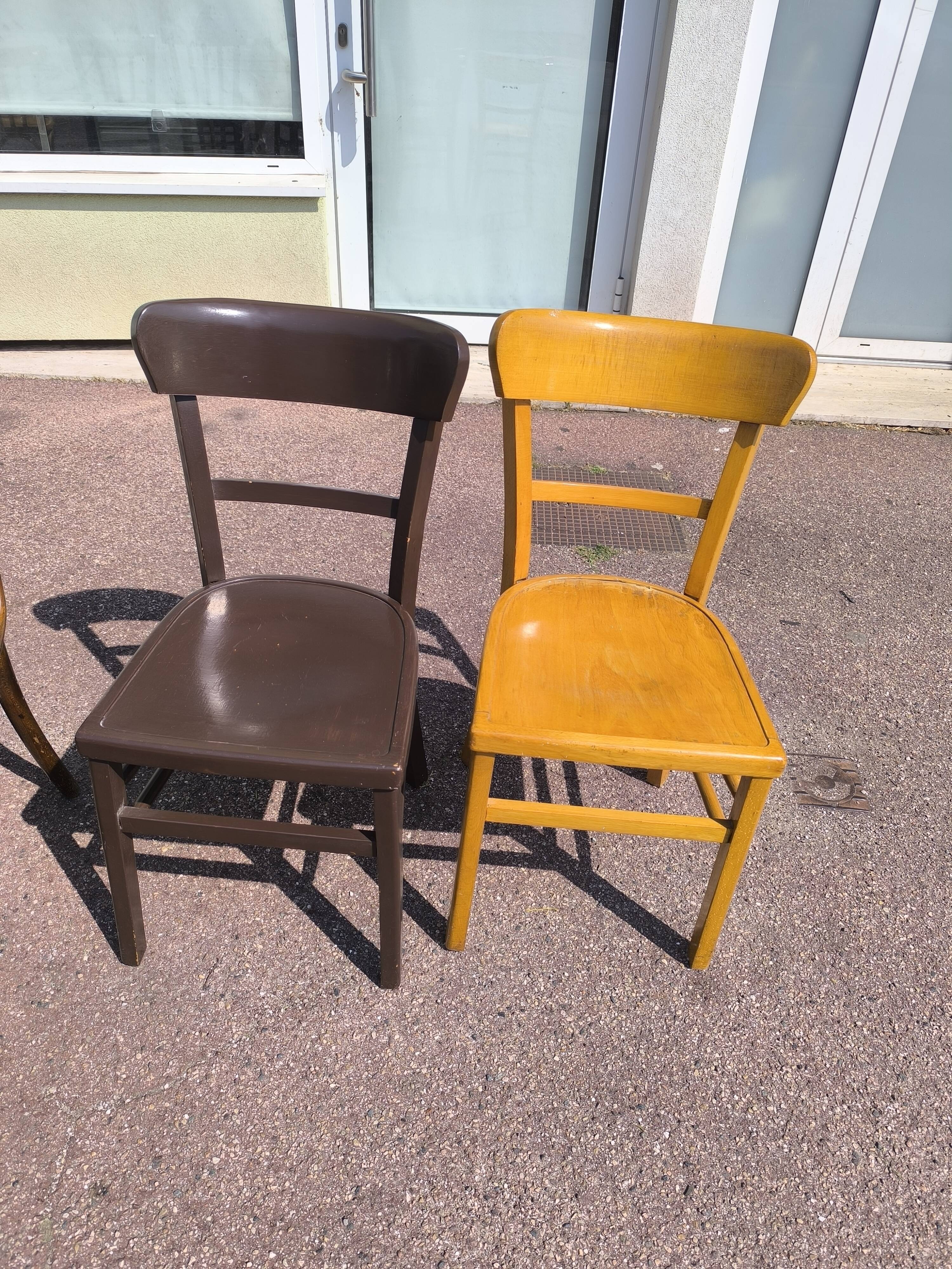 Lot de 6 chaises de bistrot dépareillées bois vintage