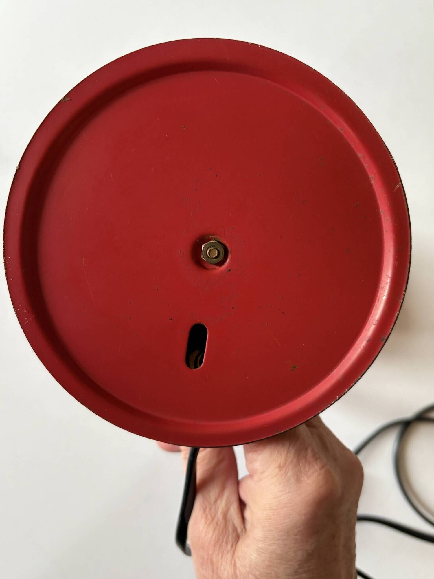 Vintage desk lamp from the 50s/60s in red & brass.