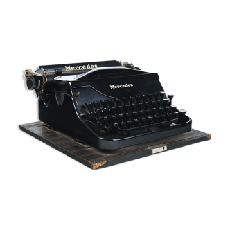 Mercedes Circa 1910 typewriter