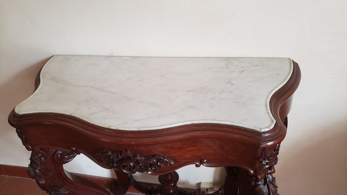 Console bois sculpté et marbre