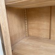 Armoire vitrée