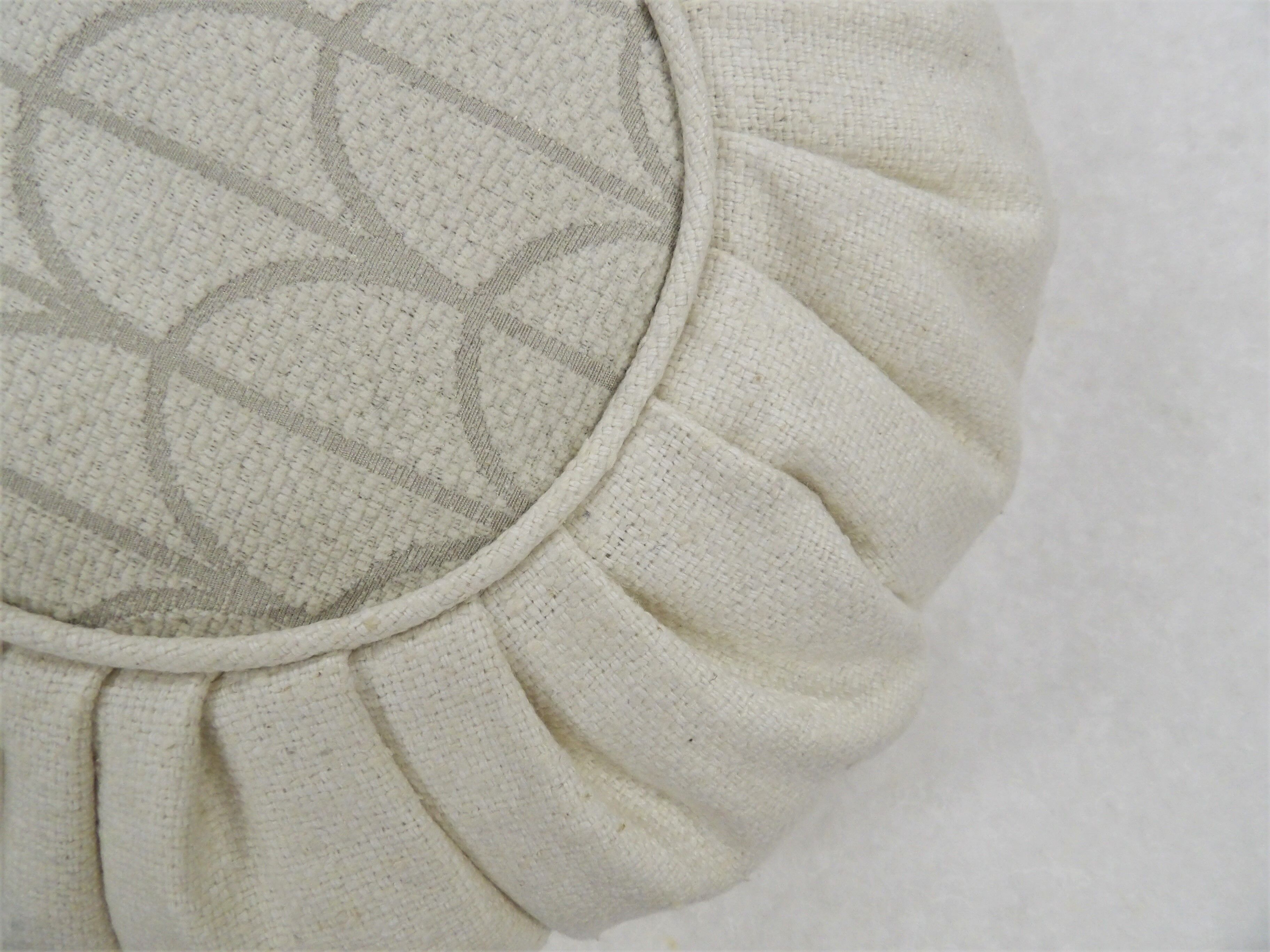 Coussin à fronces blanc