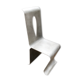 Chaise en métal
