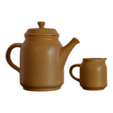 Sarreguemines "Fermette" teapot and milk jug in a set