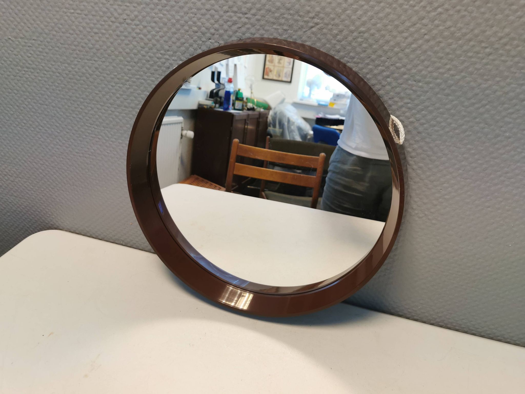 Miroir rétro des années 1970, de Danish Design, fabriqué au Danemark.