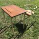 Fauteuil et bureau d’écolier