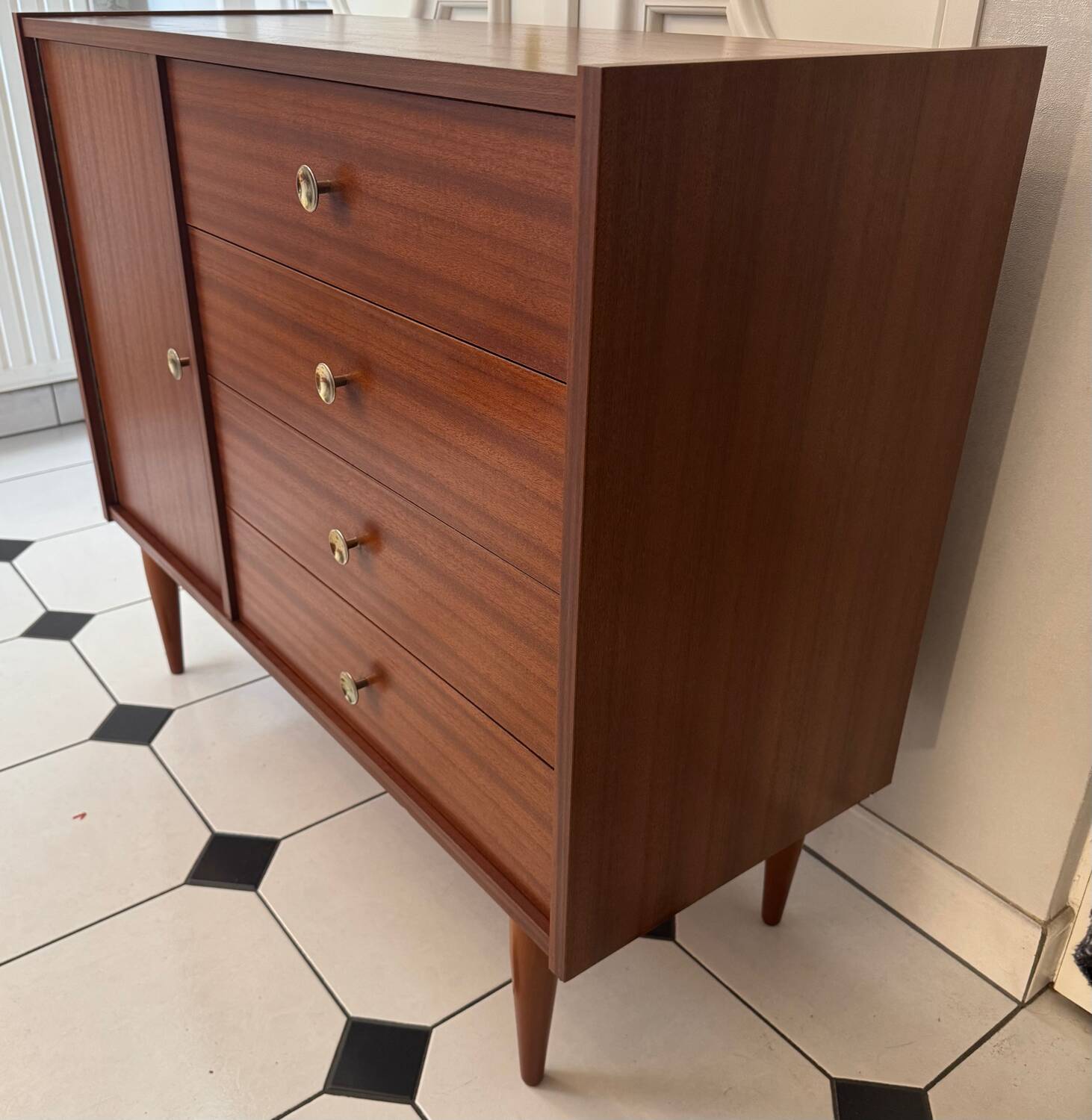 Vintage Scandinavian sideboard/sideboard