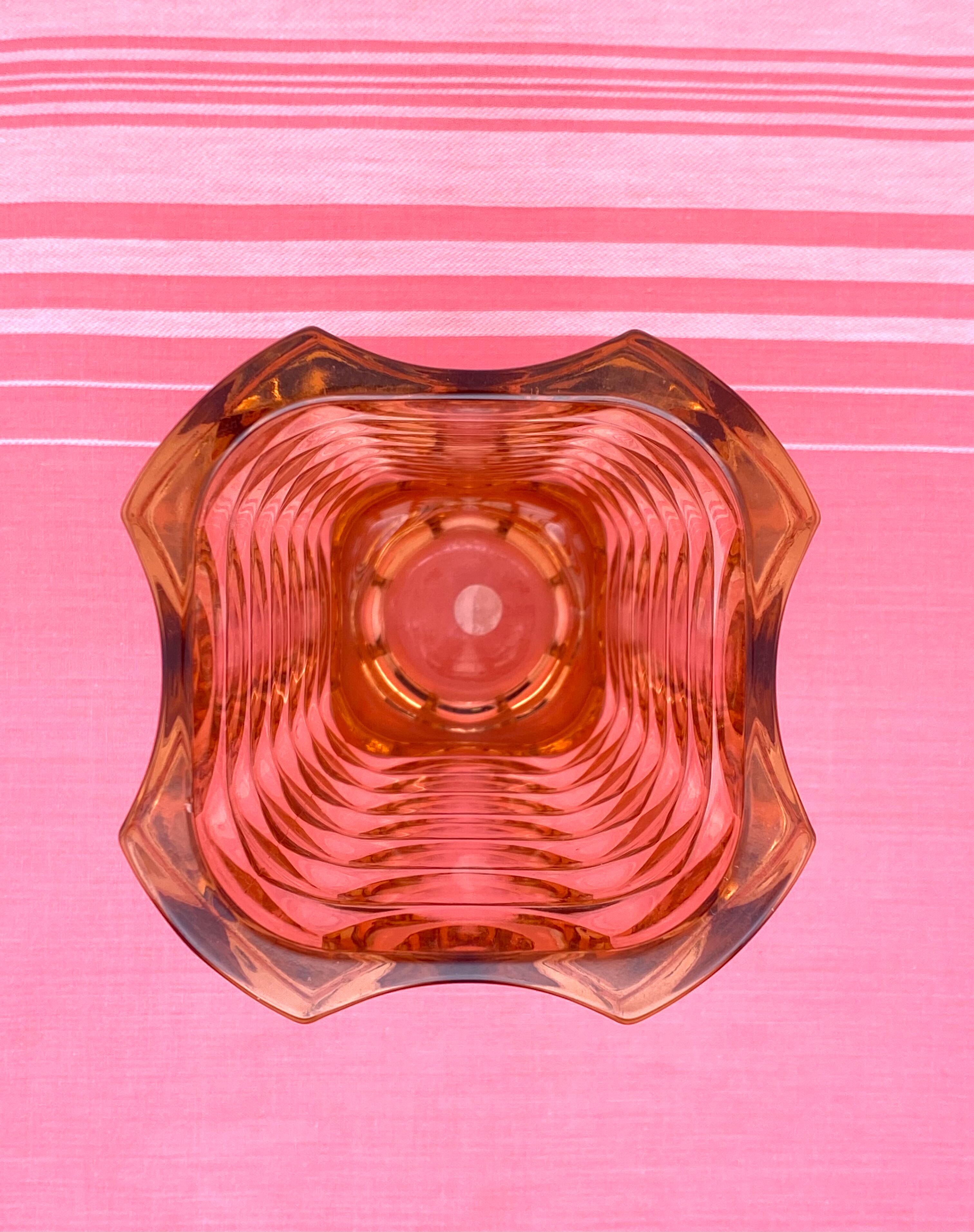 Vase rectangulaire verre rose