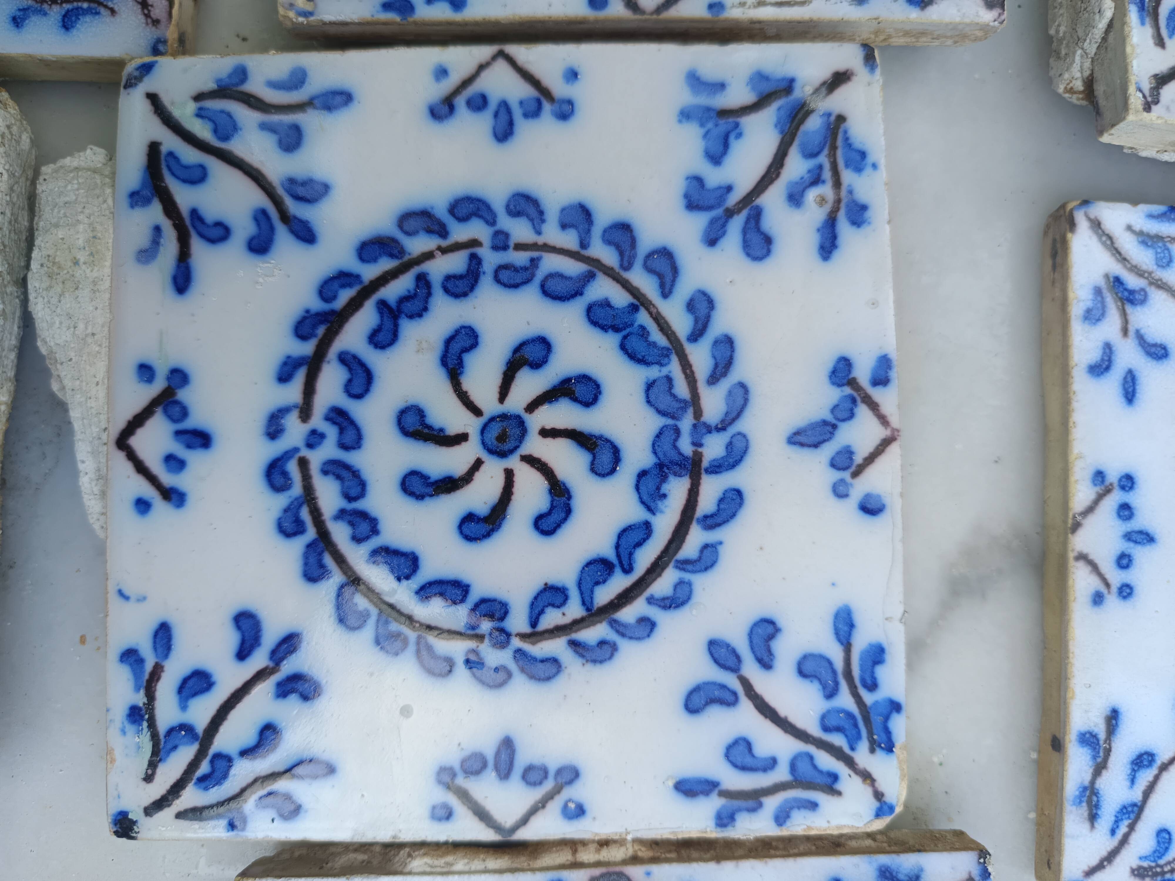 17 old tiles from Desvres Fourmaintraux-Courquin – 11 × 11 cm 19th century