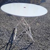 Folding garden table