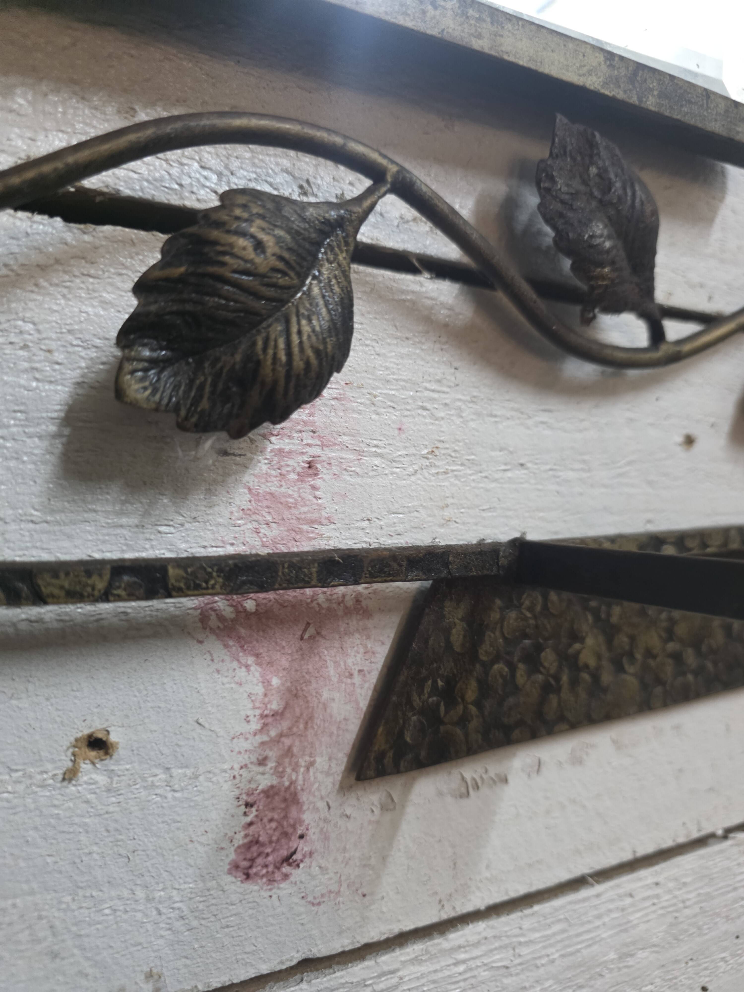 Art Deco coat rack in hammered wrought iron, 1950s.