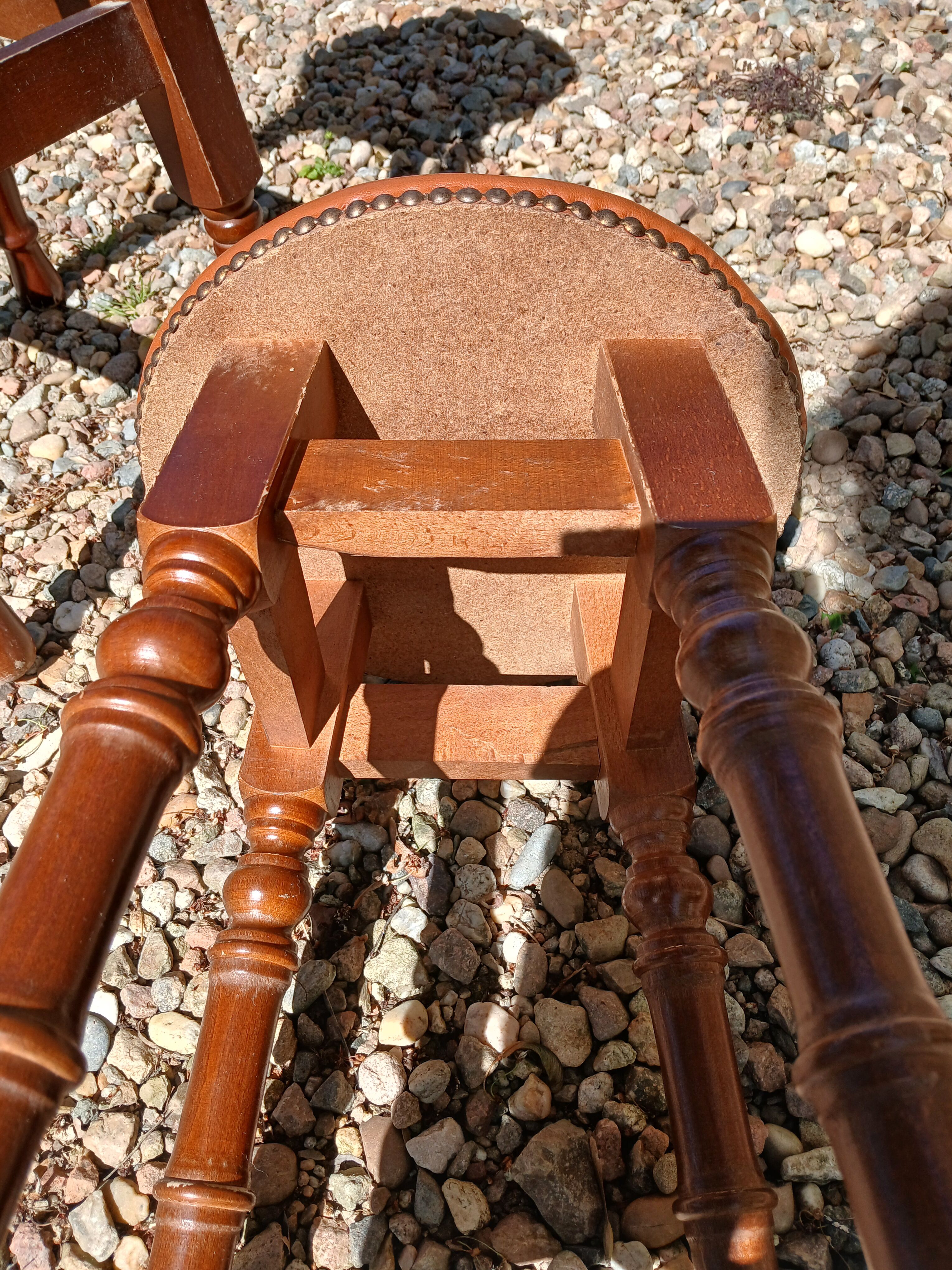 2 vintage bar stools