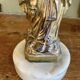 Vierge Marie couronnée en métal et laiton