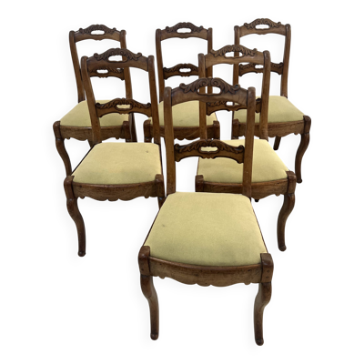 Suite de six chaises de style Louis Philippe en merisier XIX siècle