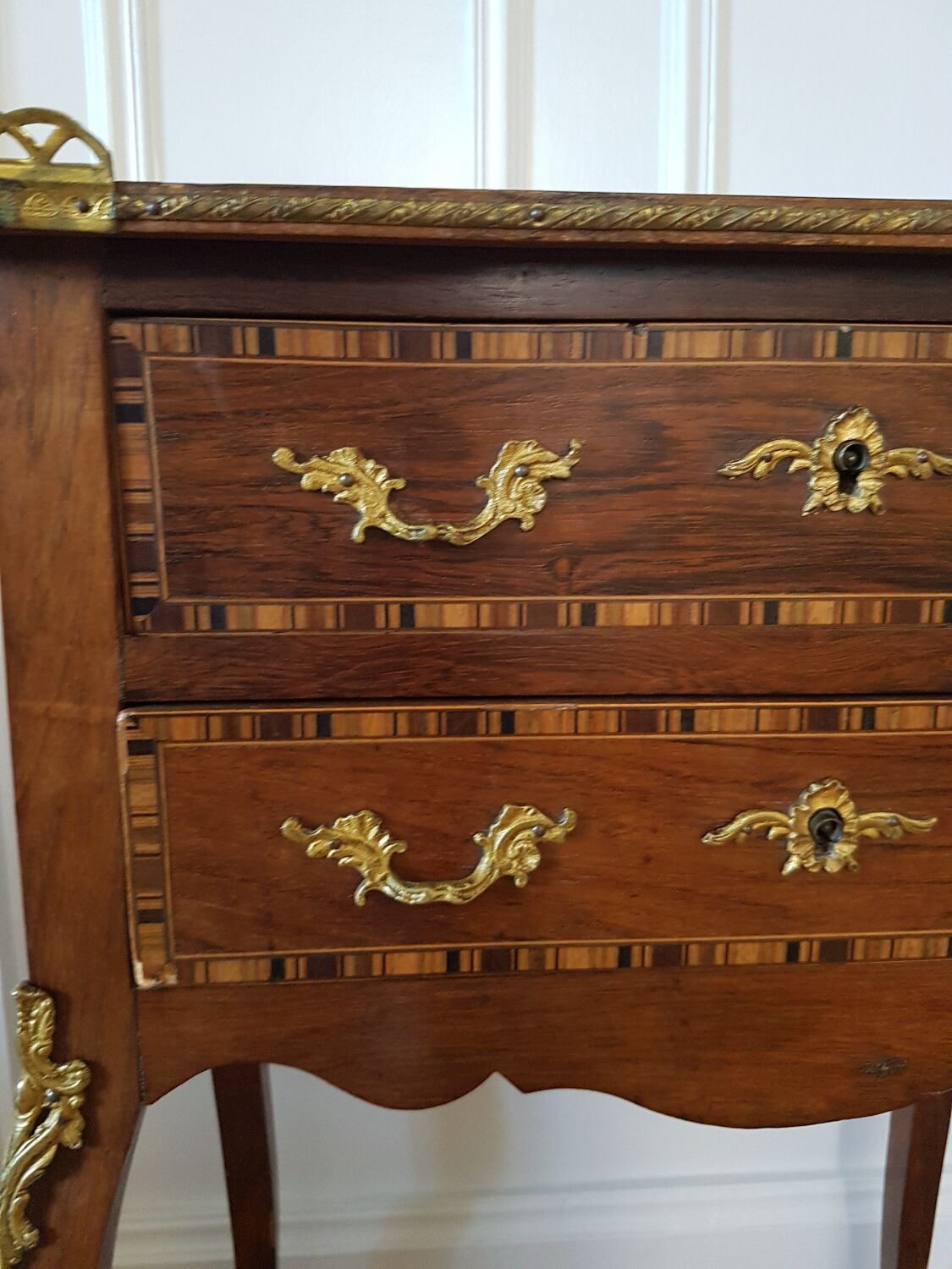 Louis XV style chest of drawers