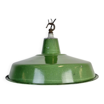 Lampe à suspension industrielle en émail vert, années 1960