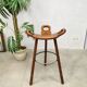 Tabouret espagnol brutaliste
